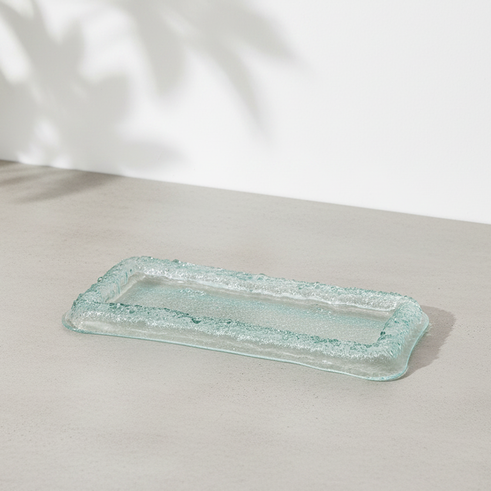 Linea serving plate -Clear